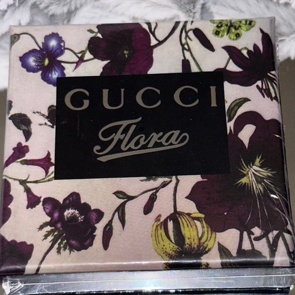 💐NIB GORG GUCCI FLORA LIMITED EDITION Compact Mirror w/Silver Floral Engraving - Picture 9 of 16